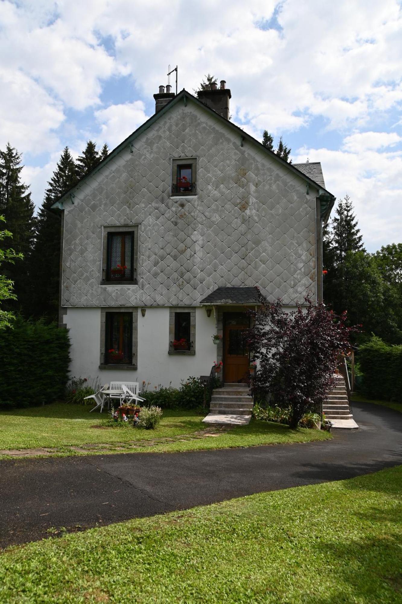 Le Deyran Bed & Breakfast Egliseneuve-d'Entraigues Exterior photo